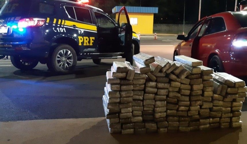 Mais de 200 quilos de maconha são apreendidos na região oeste do Paraná durante o fim de semana