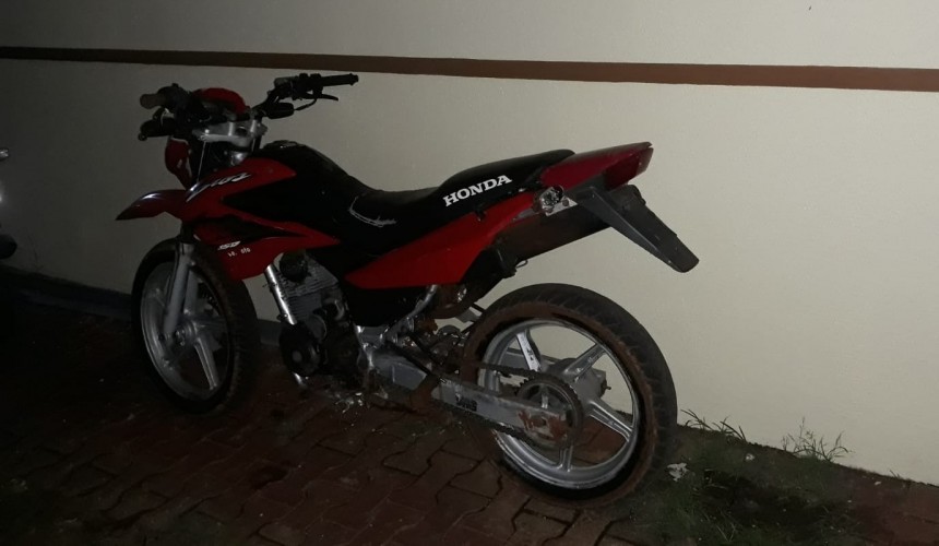 Após tentar dar “fuga”, moto com diversas adulterações é apreendida pela PM em Capitão