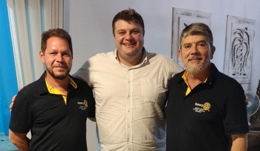 Três novos associados são empossados pelo Rotary Club de Capitão
