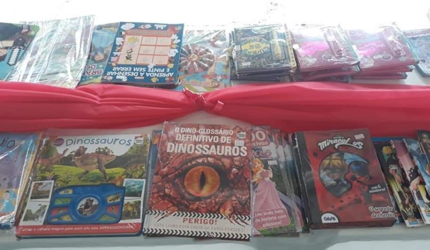 Escola Terezinha Machado de Capitão promove a Feira do Livro até o dia 07
