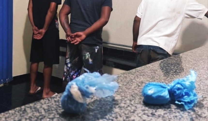 Jovens são detidos com maconha em Capitão