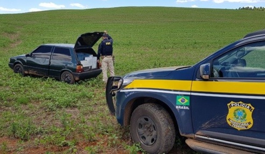 PRF apreende dois veículos carregados com vinhos na BR-163, em Santo Antônio do Sudoeste