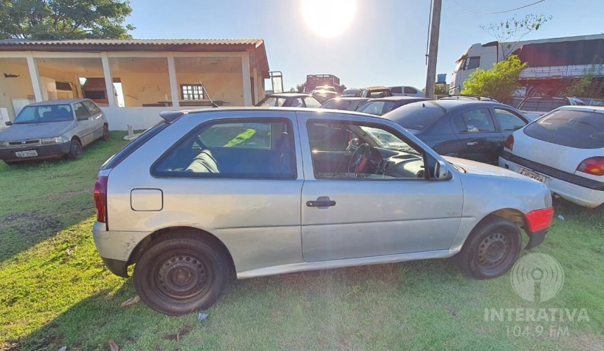 PM apreende veículo com débitos na documentação conduzido por homem sem CNH em Capitão