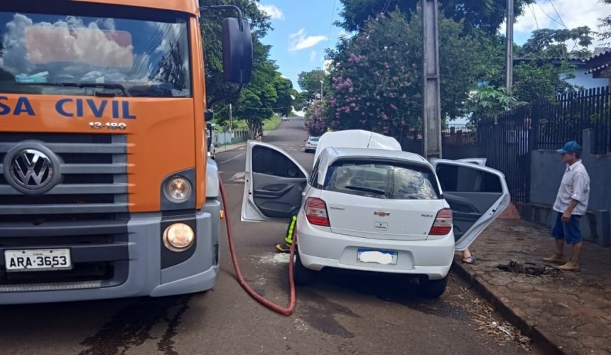 Princípio de incêndio veicular é controlado por bombeiros de Capitão