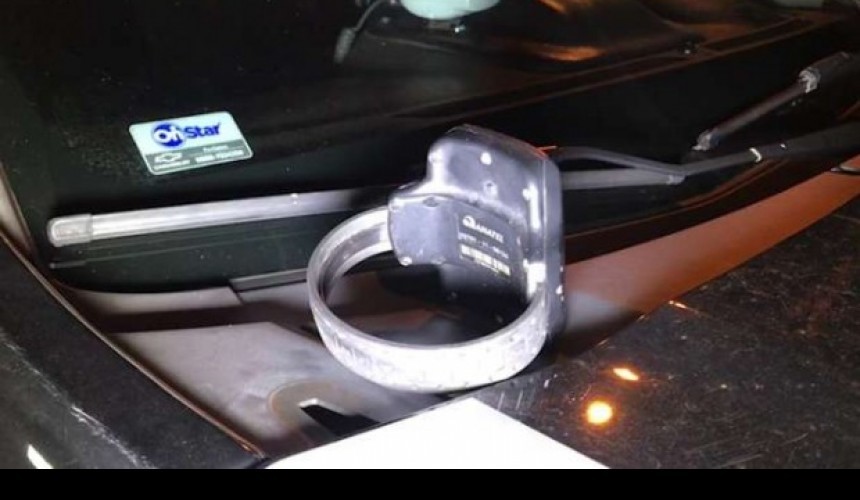 PM apreende tornozeleira eletrônica com andarilho, no Centro de Cascavel