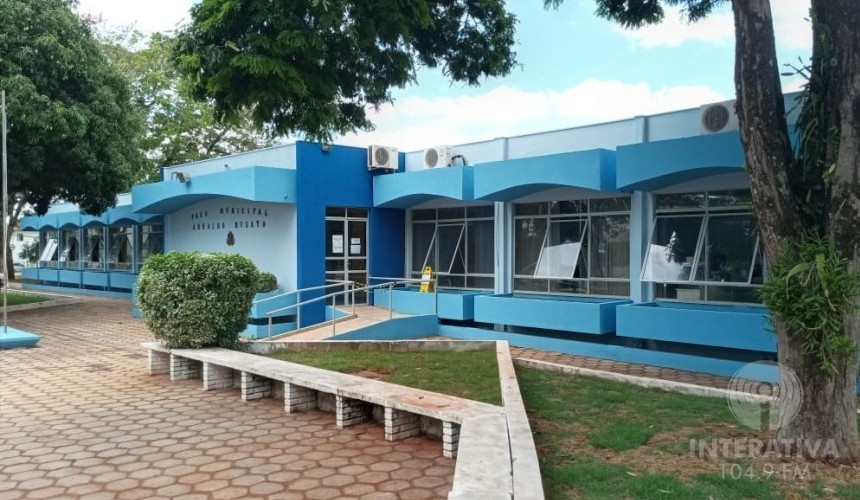 COVID-19: Prefeito de Capitão Maxwell revoga decreto que suspendia atendimento presencial na prefeitura