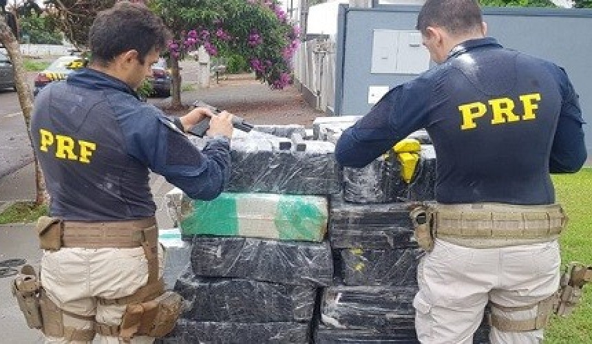 Polícia Rodoviária Federal faz em Toledo, primeira grande apreensão de maconha do ano