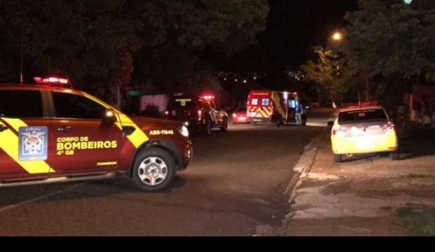 Homem é gravemente ferido pelo filho por golpe de faca, em Cascavel