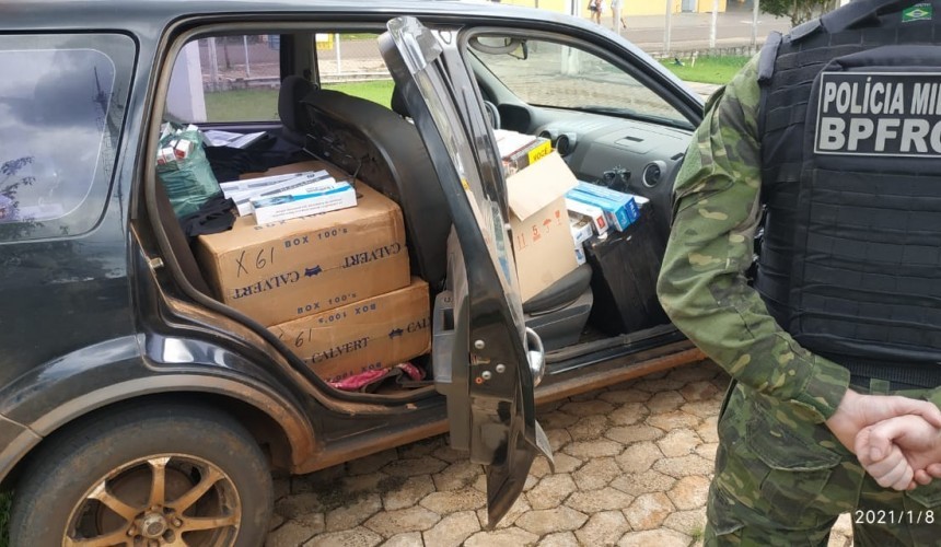 BPFRON apreende veículo carregado com cigarros contrabandeados durante Operação Hórus em Realeza