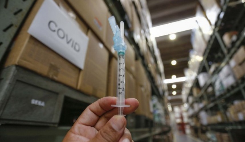 Tudo pronto para vacinação contra Covid-19 no Paraná a partir de quarta