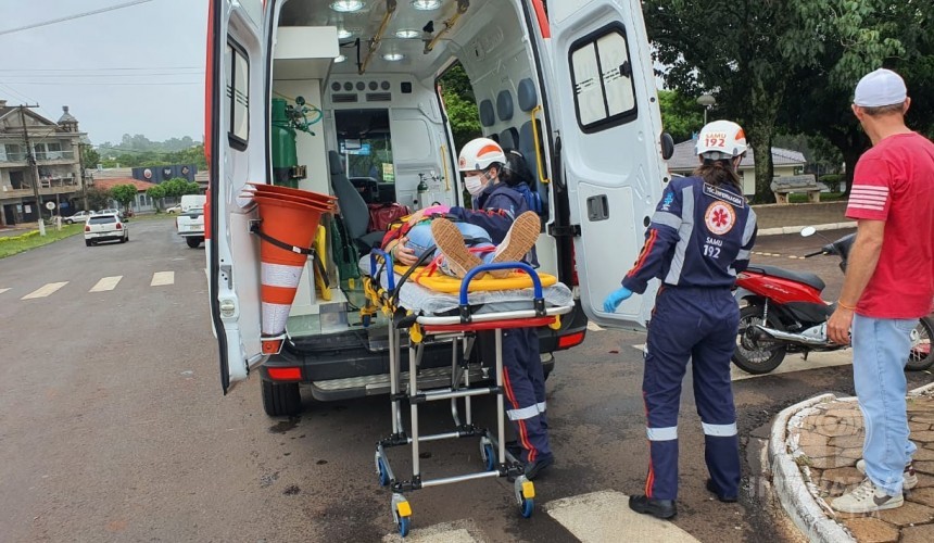 Motociclista fica feria após colisão no Centro de Capitão