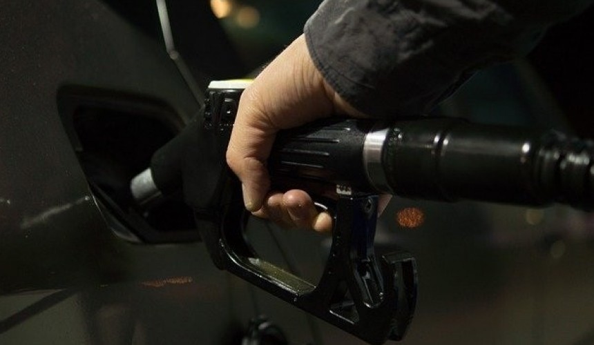 Petrobras eleva preço da gasolina em 10% e do diesel, em 15%