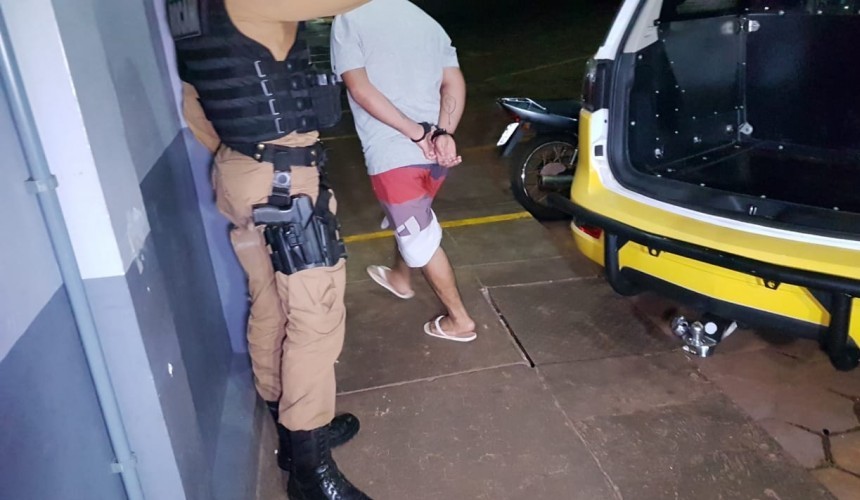 Homens são detidos em Cascavel com moto furtada em Lindoeste