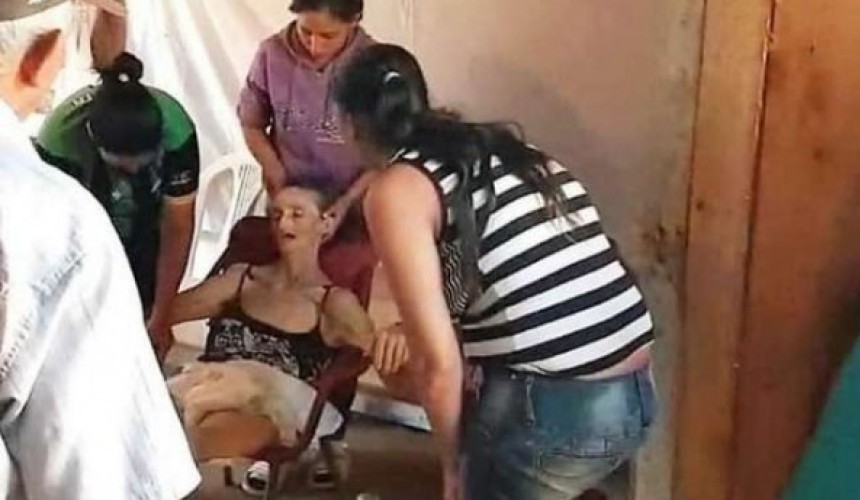 Mulher dada como morta se levanta de caixão em pleno velório