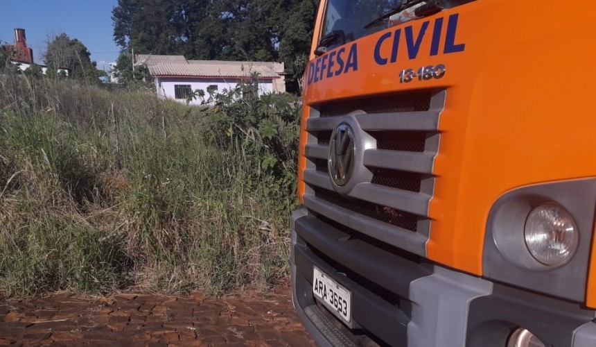 Incêndio ambiental em terreno baldio é controlado por Bombeiros de Capitão