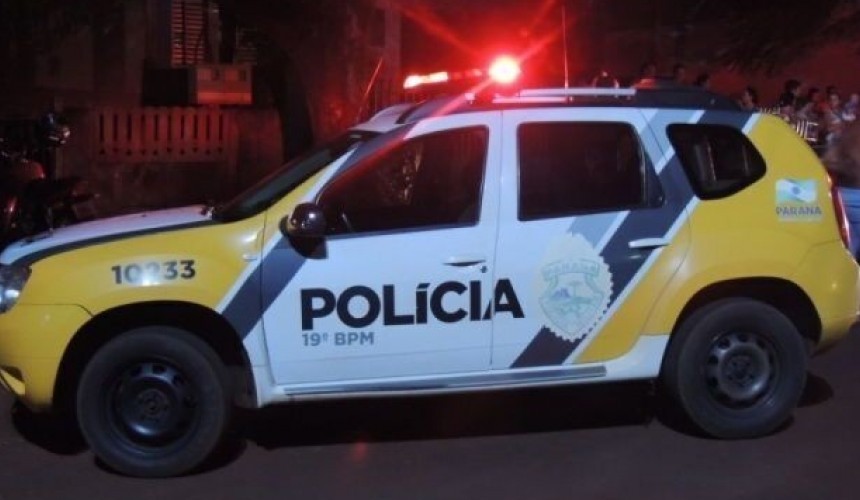 Quarteto invade casa em Cascavel, rende família e foge levando joias e dinheiro