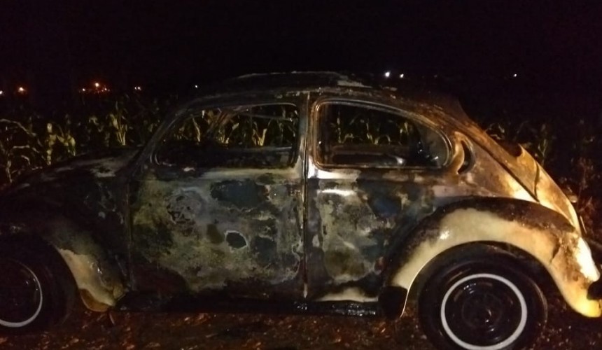 Fusca pega fogo em Capitão e Bombeiros são acionados