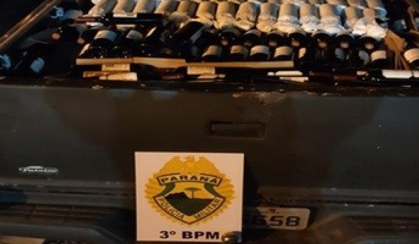 Polícia Militar apreende caminhonete carregada com vinhos argentinos, em Pato Branco