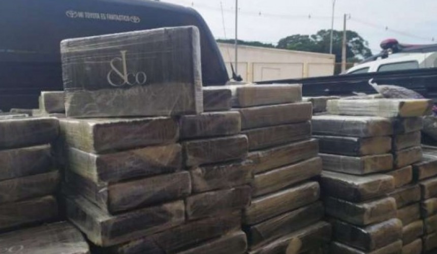 Quatro homens são presos com mais de R$ 15 milhões de cocaína em Umuarama