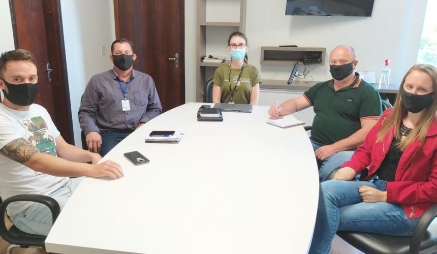 Prefeito Maxwell assina convênio entre Capitão e Itaipu Binacional