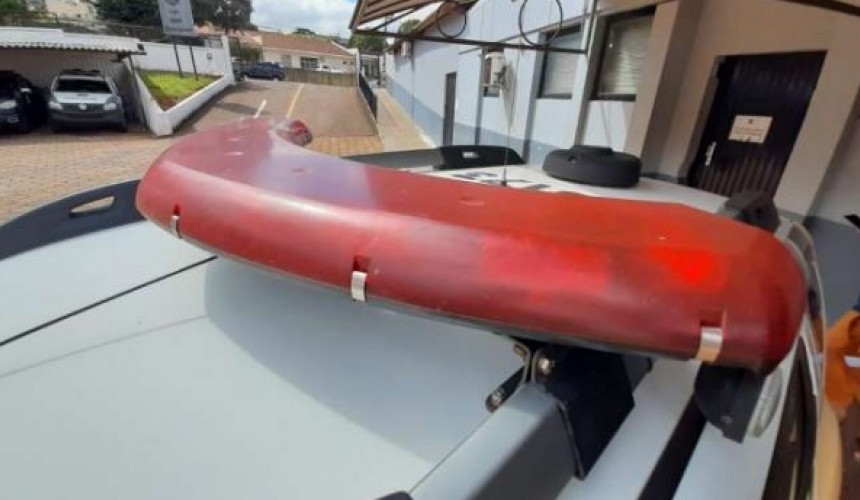 Com um garfo, homem ameaça mulher e é detido pela PM de Cascavel