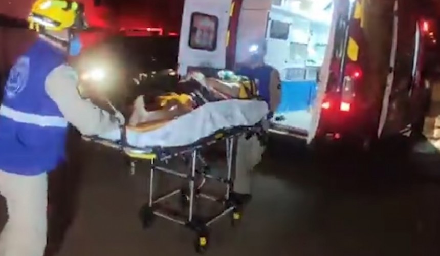 Mãe fica ferida e filho é morto a tiros e golpes de faca em Cascavel