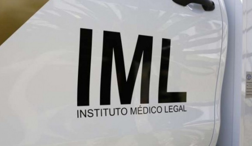 Pai, mãe e filha de dois anos são mortos a tiros dentro de casa em Paranaguá