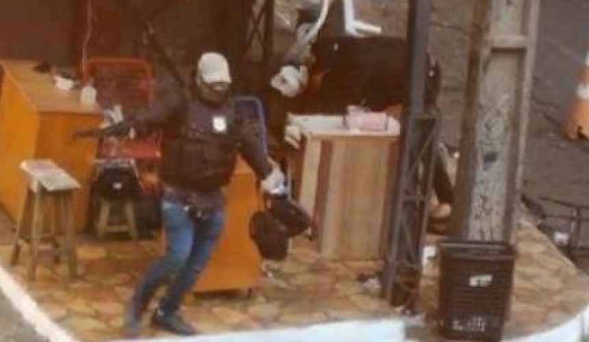 Armados com fuzis, falsos policiais cometem assalto em Cidade do Leste