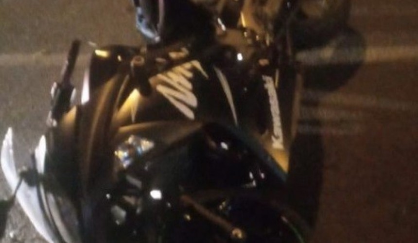 Rapaz morre em Pato Branco após motocicleta colidir em árvore