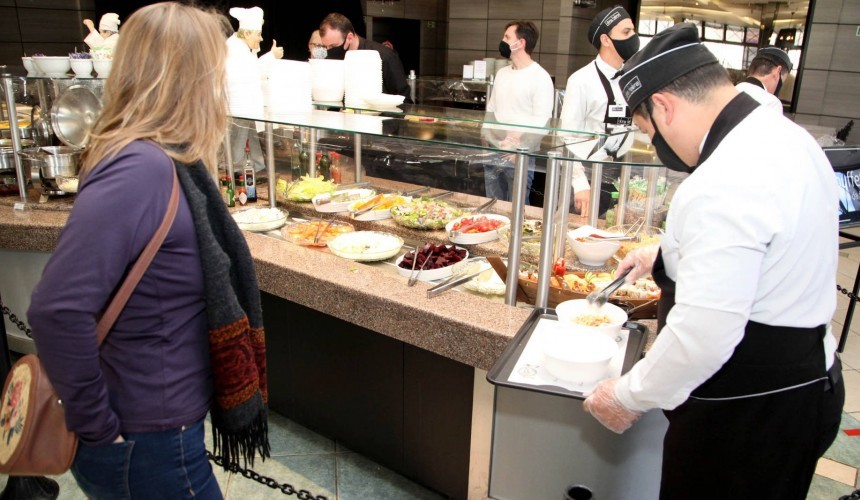 Em atualização, Estado amplia em uma hora funcionamento de restaurantes, bares e lanchonetes