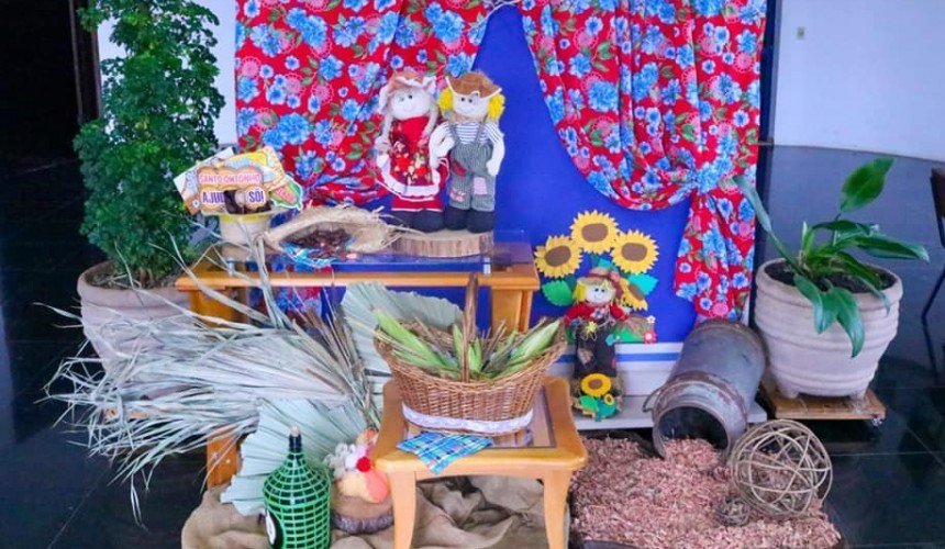 Arraiá: Enfeites trazem clima de festa junina em Capitão