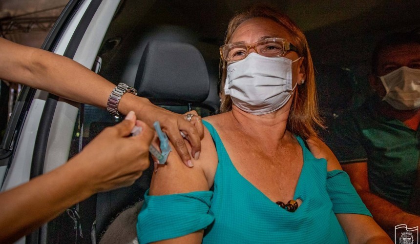 Todos os municípios do Paraná já estão vacinando a população em geral