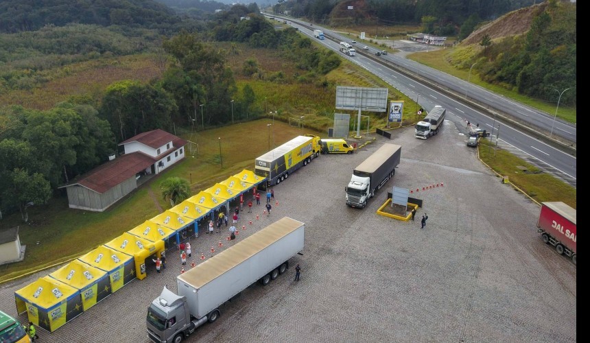 Paraná vai destinar primeiro lote da Janssen para vacinar trabalhadores do transporte