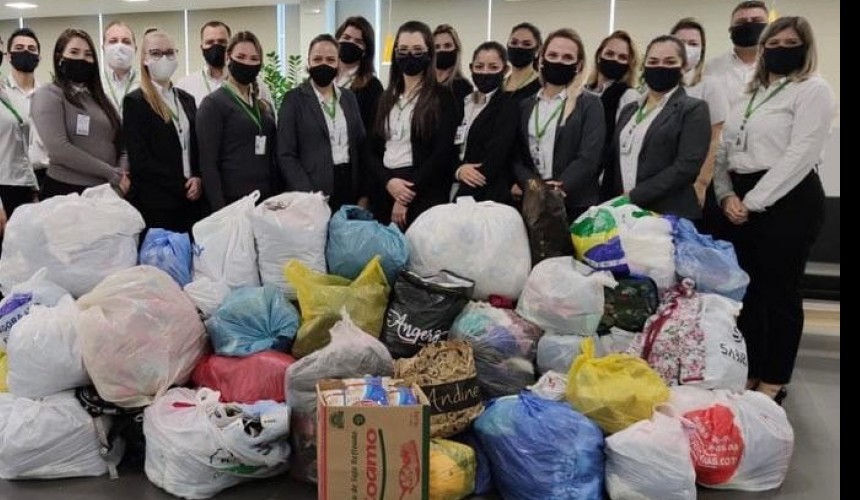 Sicredi de Capitão encerra campanha de arrecadação de roupas e agasalhos com saldo positivo