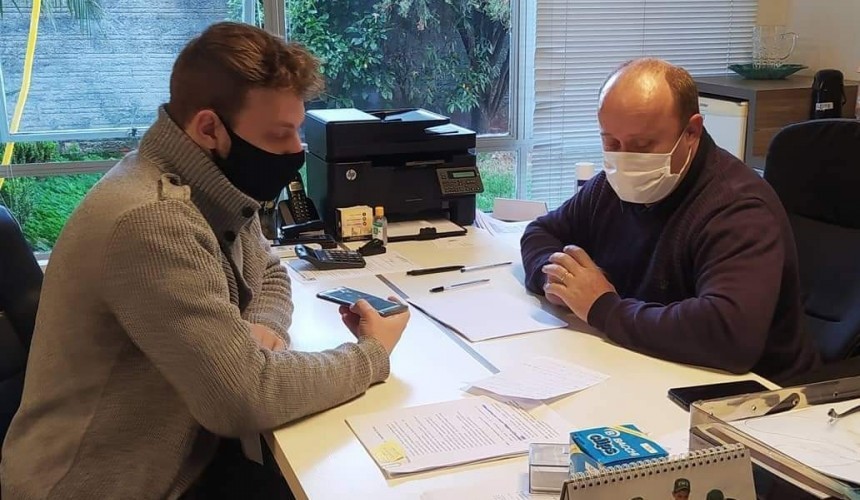 Capitão retoma construção da UBS Pedro Dallabrida e prevê início da construção do novo hospital