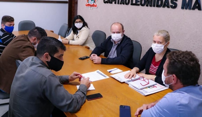 Capitão planeja instalação de placas de energia solar como forma de baratear gastos públicos