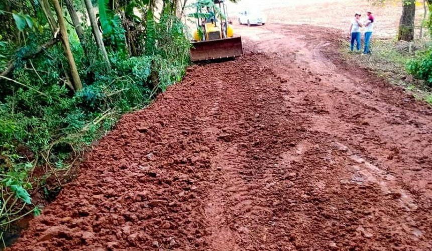Bueiro entre as comunidades Malvari e Hortelã recebe melhorias; Local era estreito e até acidentes ocorreram
