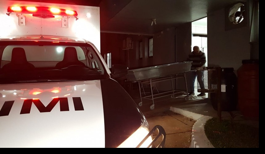 Jovem morre ao ser ejetado de carro após capotamento em Boa Vista