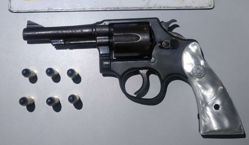 BPFRON detém três indivíduos e apreende arma de fogo em Capitão