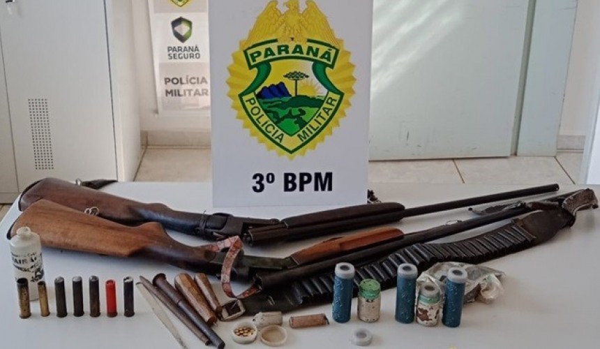 PM liberta mulher que estava em cárcere privado, prende marido e apreende armas de fogo, em Honório Serpa