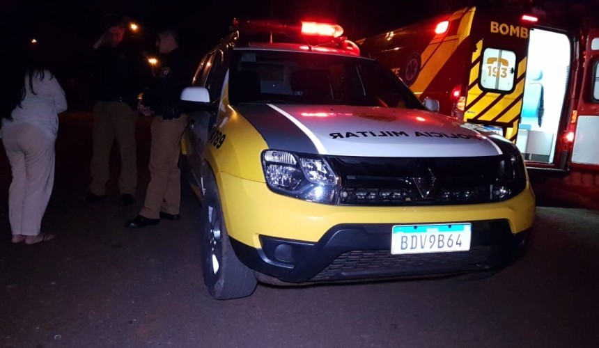 Homem corta o braço ao acertar vidro quando tentava agredir a própria mãe em Cascavel