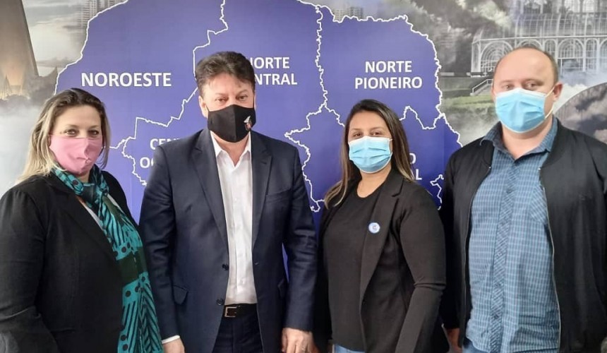 Prefeito Maxwell concede entrevista e fala sobre sua viagem à Curitiba