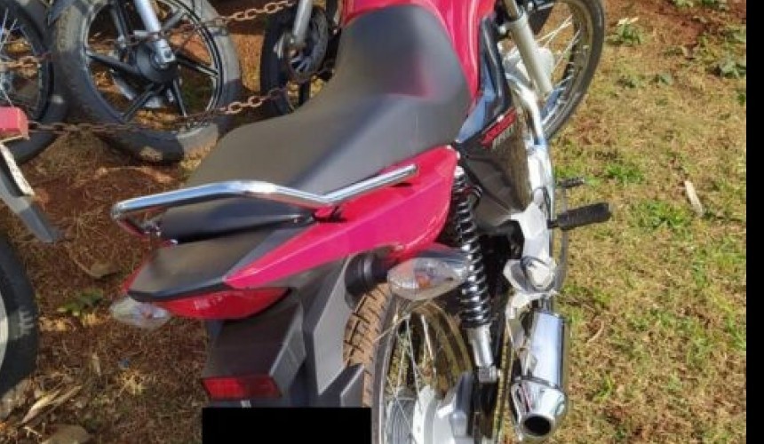 Moto com R$ 12 mil em multas é apreendida em Ampére