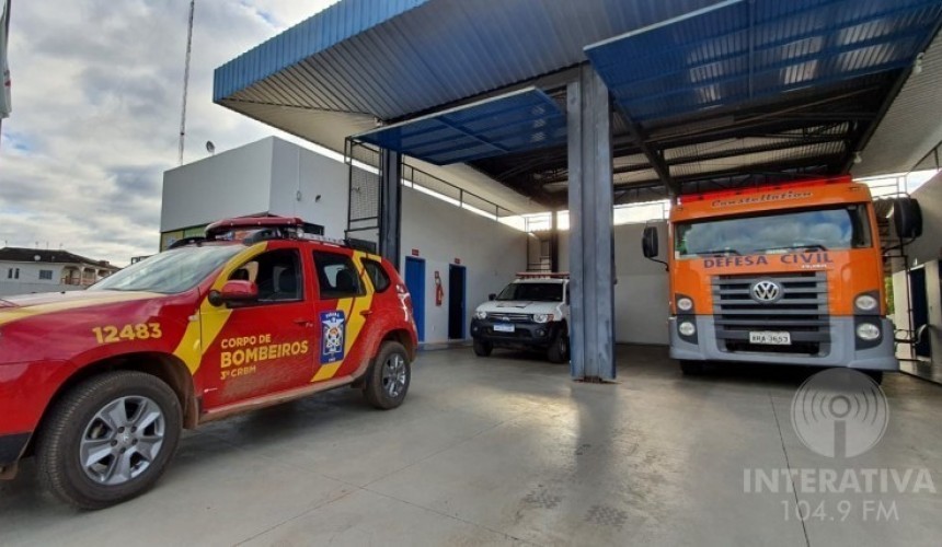 Bombeiros de Capitão controlam incêndio ambiental as margens da PR-484