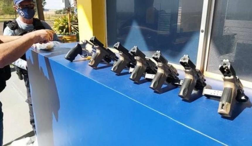 PRF apreende 52 armas de fogo em Santa Terezinha de Itaipu