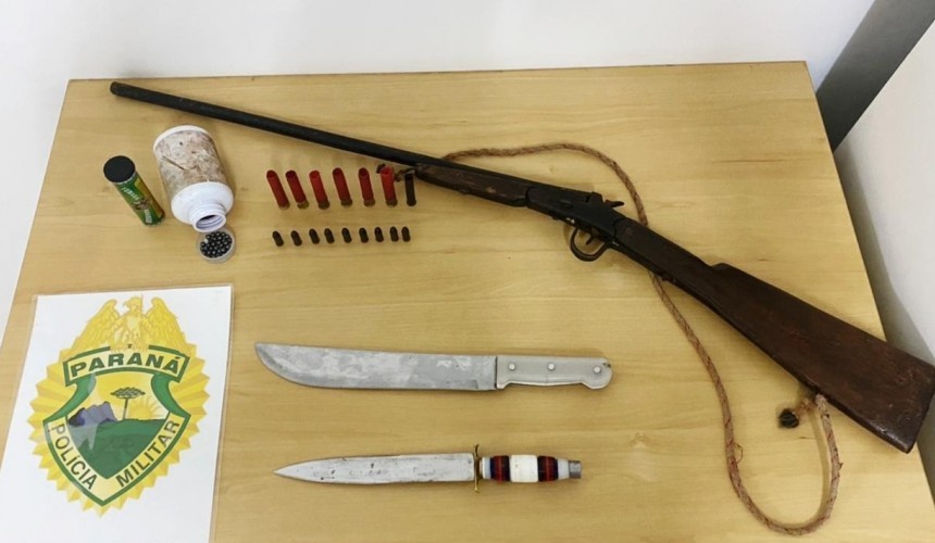 Após ameaçar e agredir a esposa, homem é preso com arma de fogo e munições em Capanema