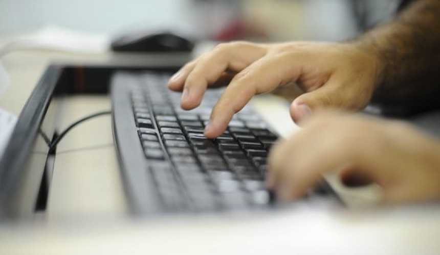 Homem perde quase R$ 16 mil reais no golpe do empréstimo na internet