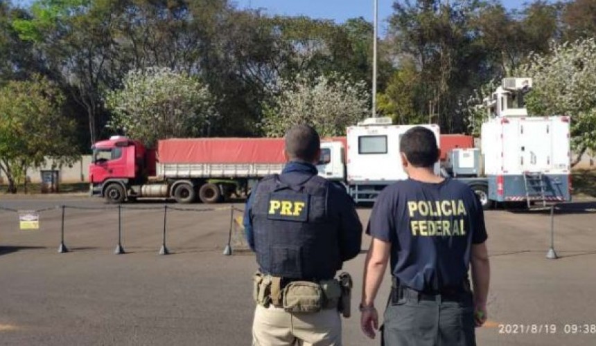 Polícia Federal apreende 325kg de cocaína na Ponte Ayrton Senna em Guaíra