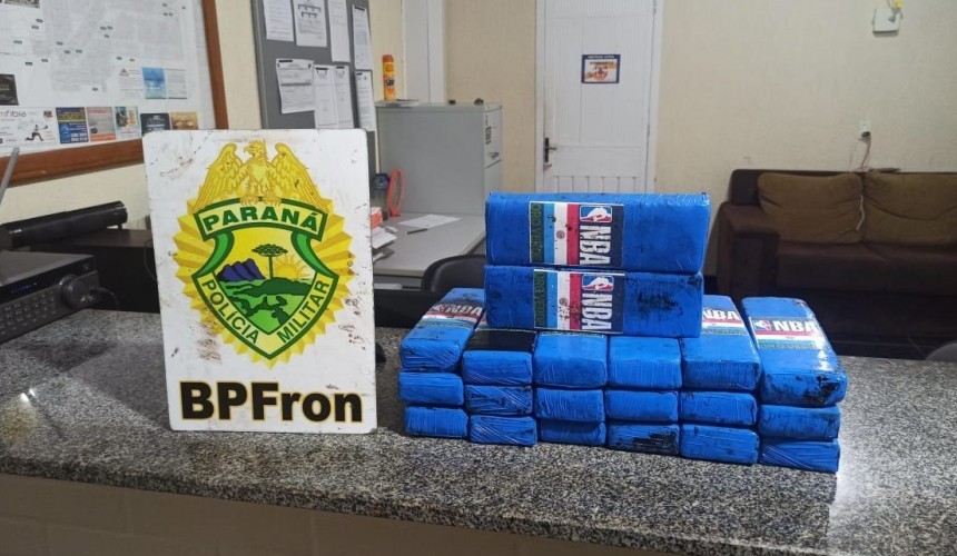 BPFRON apreende drogas em ônibus durante Operação Hórus em Capitão Leônidas Marques-PR