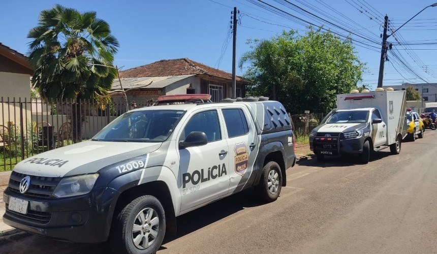 Casal é encontrado morto a facadas dentro de casa; filho está desaparecido  em Pato Branco